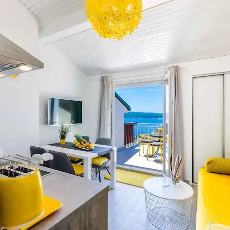 Apartment In 39337 Crikvenica